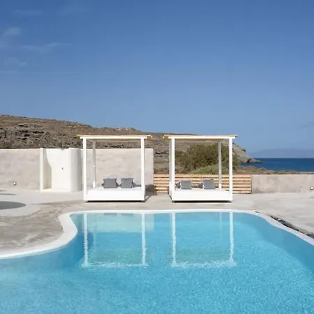 Beltramo Santorini 2 Bedroom Private Pool *