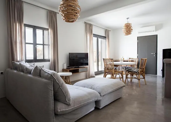 Beltramo Santorini 2 Bedroom Private Pool Foinikiá