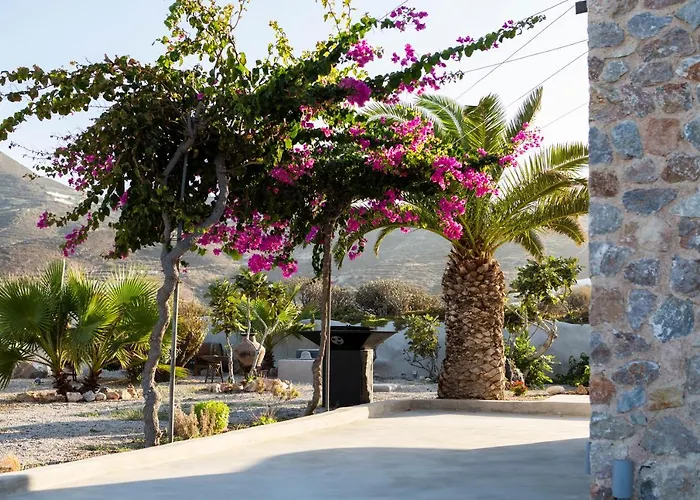 Beltramo Santorini 2 Bedroom Private Pool Foinikiá