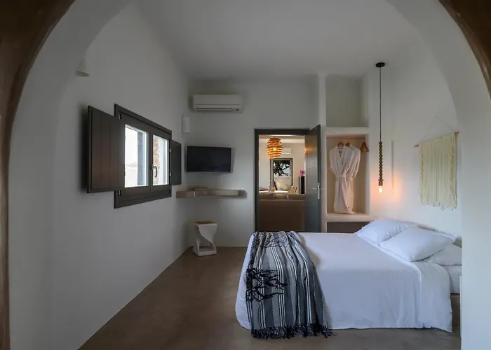 Villa Beltramo Santorini 2 Bedroom Private Pool