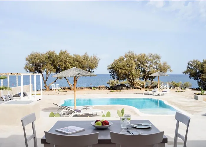 Beltramo Santorini 2 Bedroom Private Pool