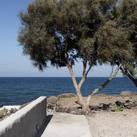 Villa Beltramo Santorini 2 Bedroom Private Pool *